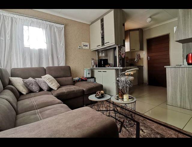 2 BEDROOM HOUSE FOR SALE IN SKY CITY